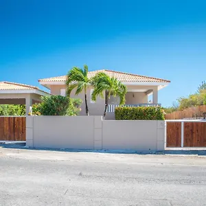 https://villa-bon-bon-jan-thiel.comcaribbean.com